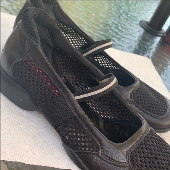 IN SEARCH OF PRADA MESH MARY JANES - Picture 2 of 2